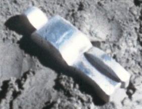Astronaute tombé au combat, Lune