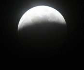 Vidéo en accéléré d'une éclipse lunaire totale