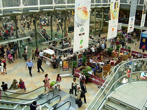 Hall de la gare de Paddington à Londres, The Lawn, 2009