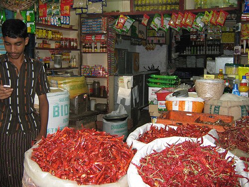 Un magasin d'épices à Taliparamba, en Inde