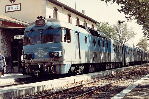 Rame Ganz-MÁVAG à voie métrique de l'Organisation des chemins de fer helléniques (OSE) à Tripoli, Grèce