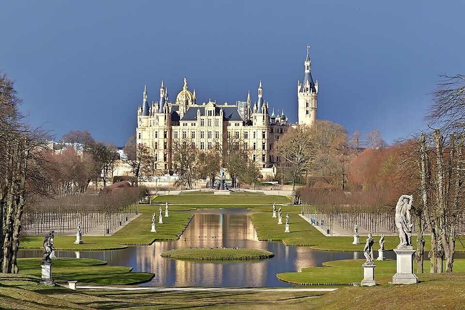 Garden of the Schwerin Castle, Schwerin, Germany, unknown architect, unknown date