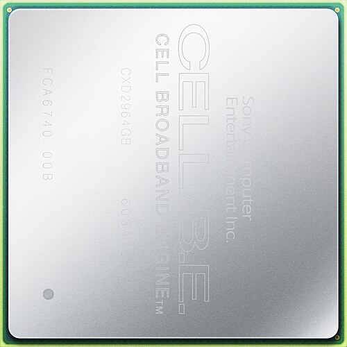 Le Cell/BE 90 nm livré avec la première PlayStation 3. On le voit habituellement avec son couvercle, car il est collé et difficile à retirer.