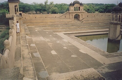 Vue d'un puits à degrés à Fatehpur, Shekhawati
