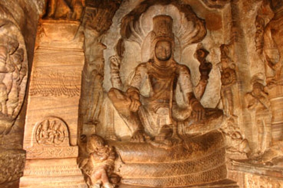 Vishnu assis sur Adishesha