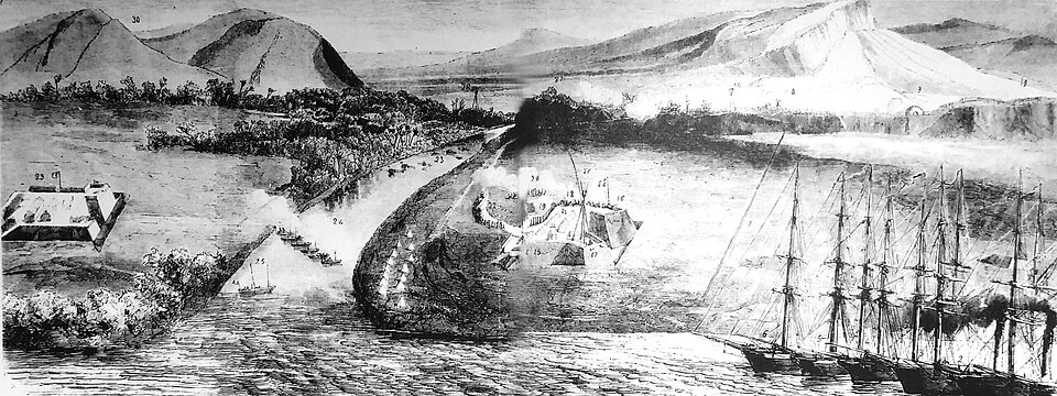 Citadelle d'An Hải (à gauche) et citadelle de Điện Hải (à droite) et navires de guerre français.