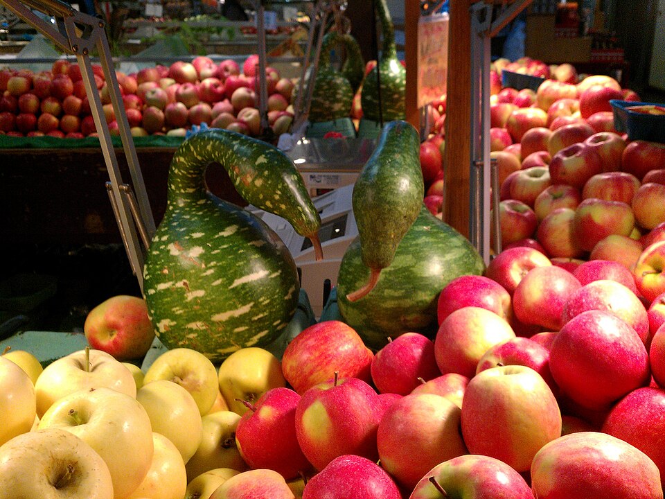 Cultivar « oies » à cou tordu au marché public de Granville Island, Canada