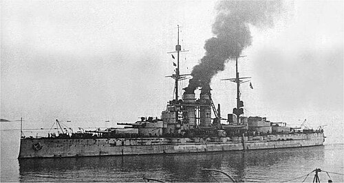Cuirassé de classe dreadnought de construction austro-hongroise SMS Szent István à Pula (quai militaire)