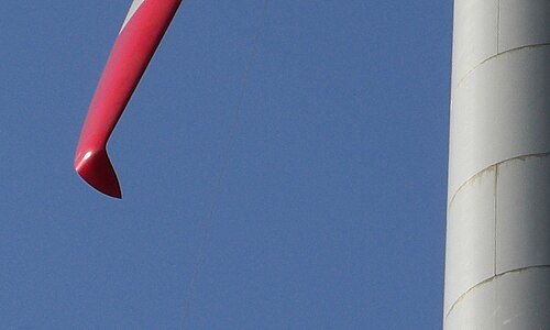 Vue détaillée du dispositif d'extrémité d'aile sur une pale de rotor d'éolienne