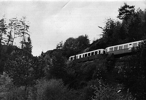 Autorail diesel Ganz sur la ligne à voie étroite Septemvri-Dobrinishte, Bulgarie, 1950-1963