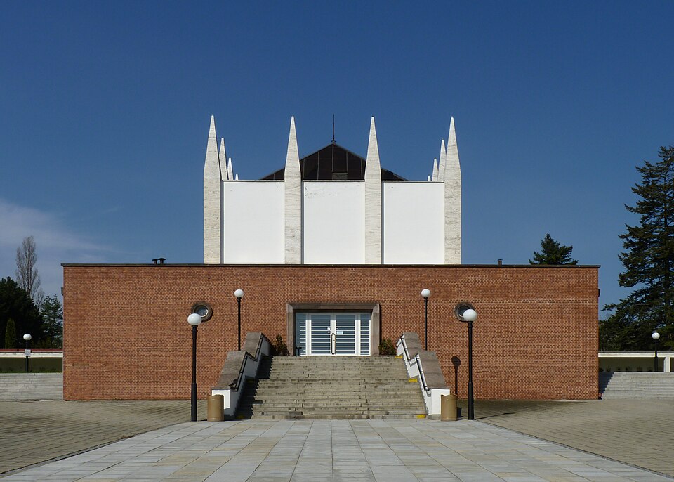 Crématorium de Brno (Brno), 1930, Ernst Wiesner