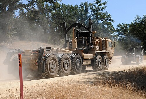 Oshkosh M1075A0 PLS avec l'E-CHU actuel