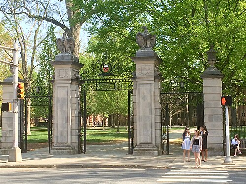 Une photo de FitzRandolph Gates
