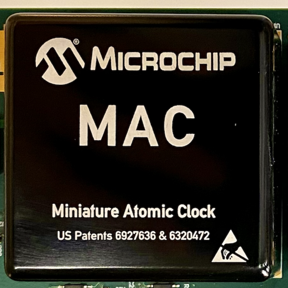 Module d'horloge atomique au rubidium MAC de Microchip
