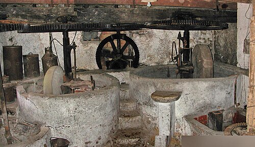 Anciens moulins communaux (moulins Lambert) à huile, à foulon, à blé, sur la Siagnole, Mons (Var)