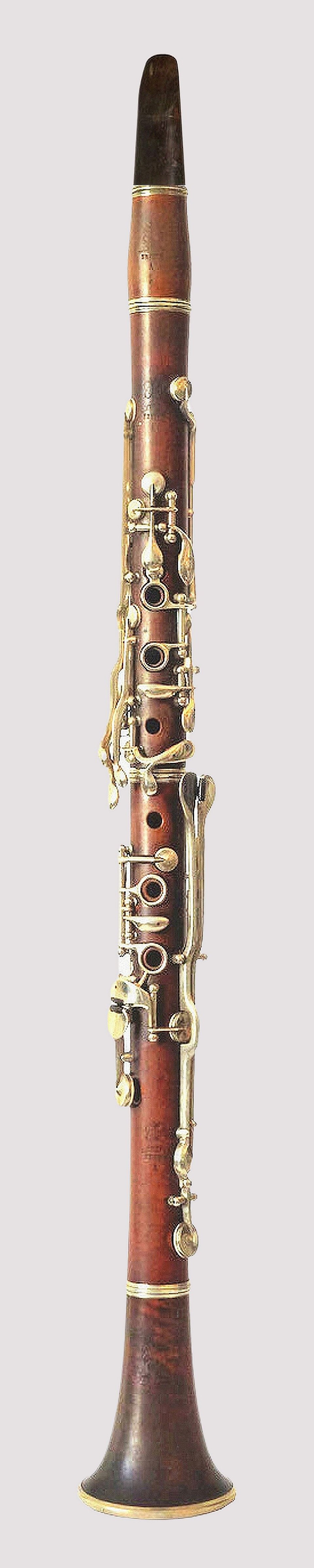 Clarinette Baermann, v. 1870, intermédiaire entre les clarinettes Müller et Oehler.