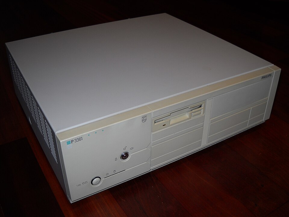 Ordinateur de bureau Philips P 3361