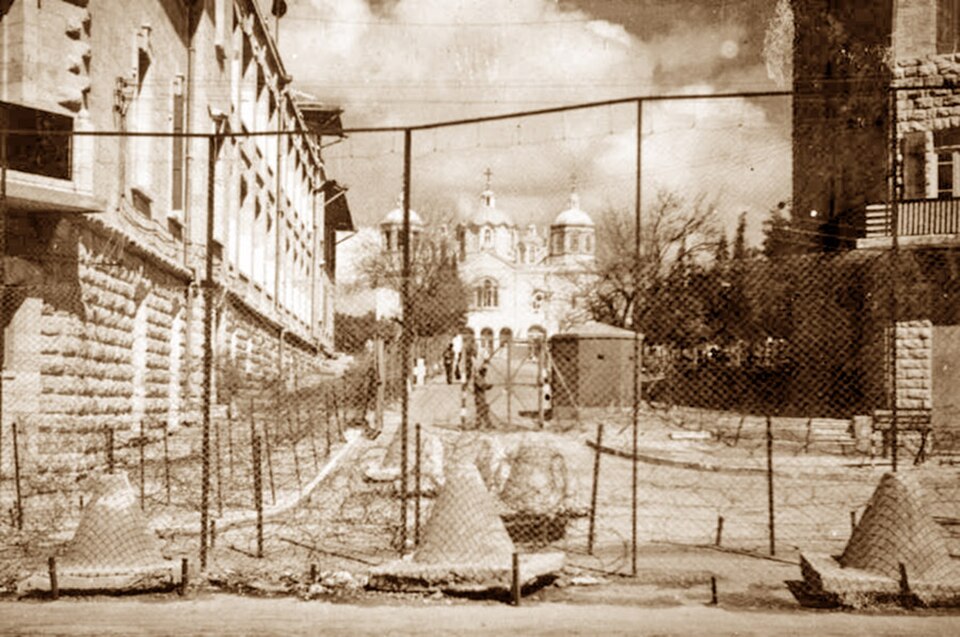 « Bevingrad » à Jérusalem, complexe russe derrière des barbelés