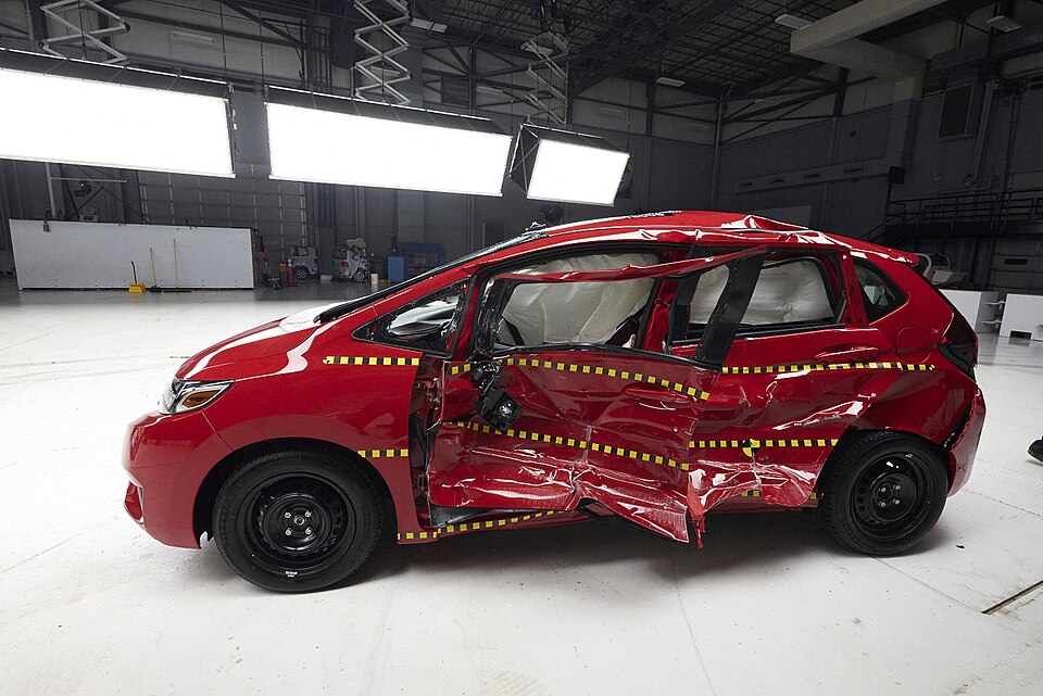 Test de collision latérale d'une Honda Fit 2016