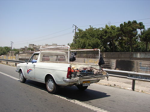 Un pick-up Paykan (Bardo IKCO).