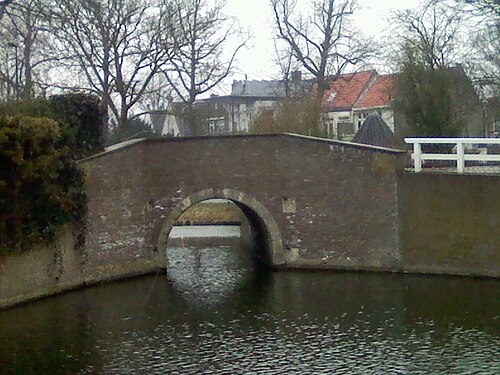 Le Waterpoortbrug (pont Water Gate) à Hoorn, Pays-Bas, un pont en briques