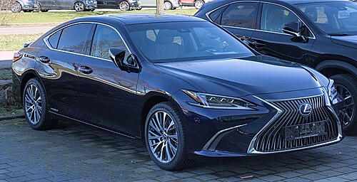 Lexus ES 7e génération (2018-présent)