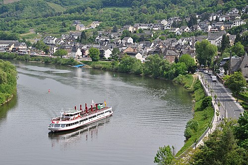 Sehl, avec bateau fluvial