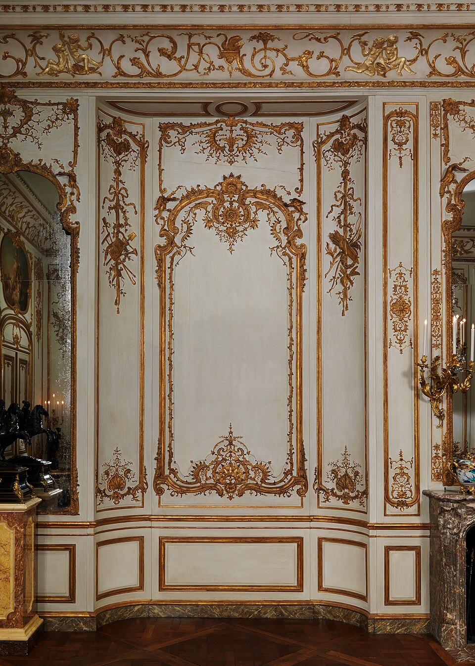 Boiseries de l'Hôtel de Varengeville par Nicolas Pineau (1735)