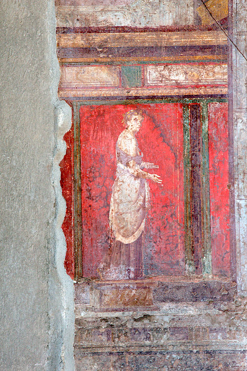 Les peintures murales vermillon de la Villa des Mystères à Pompéi (avant 79 après J.-C.) ont été peintes avec du cinabre moulu et en poudre, le pigment rouge le plus cher de l'époque.