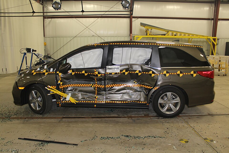 Test de collision latérale d'une Honda Odyssey 2018
