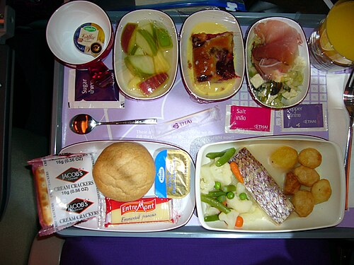 Un dîner dans une compagnie aérienne