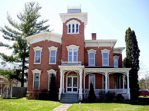 Le manoir Farnam à Oneida, New York, construit en 1862.