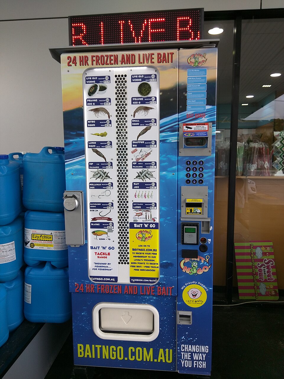 Distributeur automatique d'appâts de pêche.