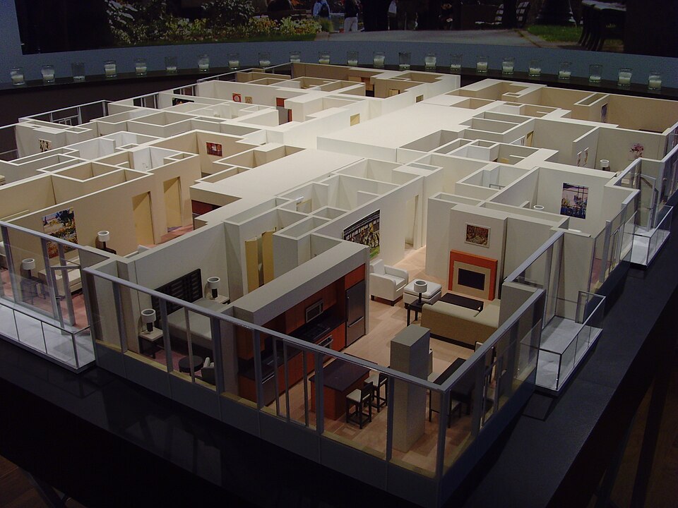 Maquette de l'intérieur d'un bâtiment.