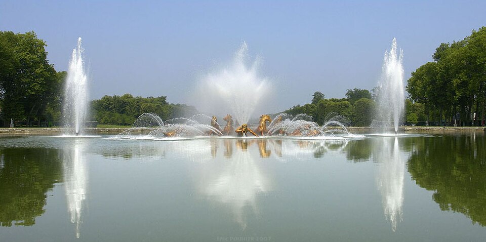 Le bassin d'Apollon dans les jardins de Versailles