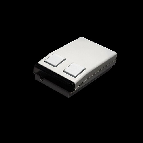 La Logitech Metaphor, la première souris sans fil (1984). Exposé au Musée Bolo, EPFL