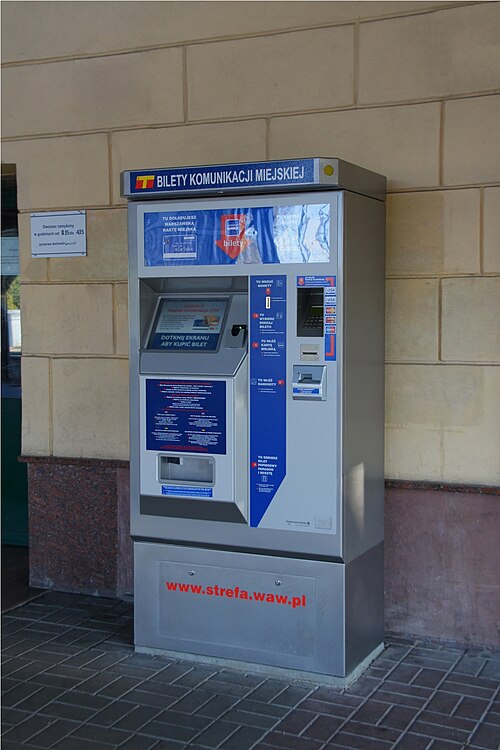 Distributeur de billets à Varsovie, Pologne