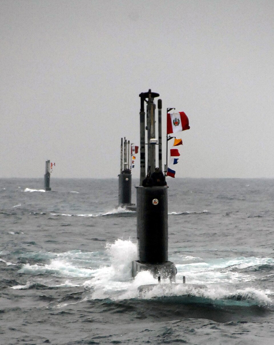 Sous-marins BAP Pisagua (SS-33), BAP Chipana (SS-34) et BAP Islay (SS-35).