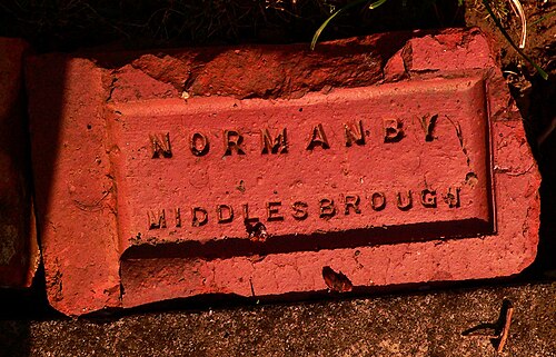 Brique fabriquée à partir d'un sous-produit de l'exploitation minière de minerai de fer Normanby – Royaume-Uni