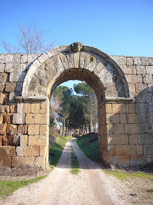 La porte de Jupiter à Falerii Novi (vers 300 av. J.-C.)