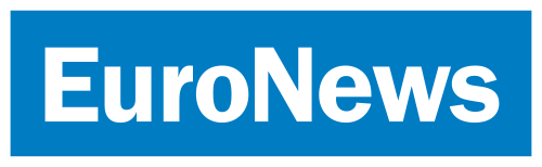 Octobre 1998 – juin 2008 : rectangle bleu entourant le mot « EuroNews » en majuscules blanches.