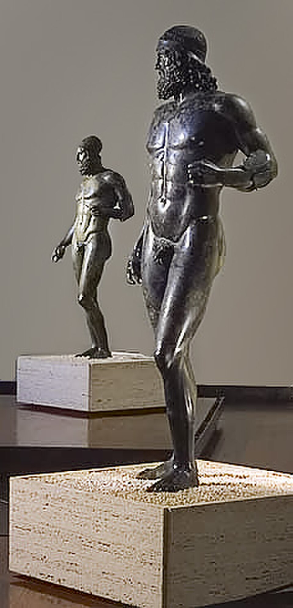Les Bronzes de Riace, figures en bronze très rares récupérées en mer, vers 460-430