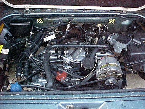 Moteur Volkswagen Wasserboxer à quatre cylindres à l'arrière d'une Volkswagen Type 2 (T3)