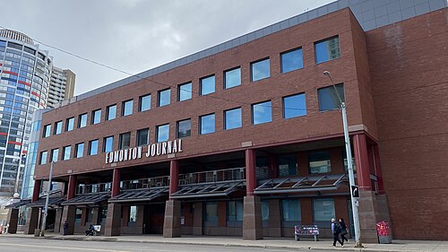 Bâtiment du Edmonton Journal – depuis la 101e rue (2023)