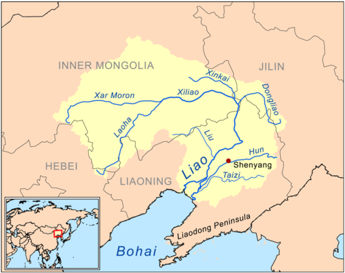 La rivière Liao est un exemple beaucoup plus simple de bassin fluvial avec ses affluents. Les principaux affluents indiqués sur cette carte sont la rivière Hun, la rivière Taizi, la rivière Dongliao, la rivière Xinkai, la rivière Xiliao, la rivière Xar Moron et la rivière Laoha. Les affluents de la rivière Xiliao sont les rivières Xar Moron et Laoha.