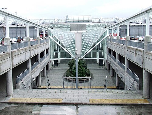 Hall du parking de Braehead en Écosse, 2008