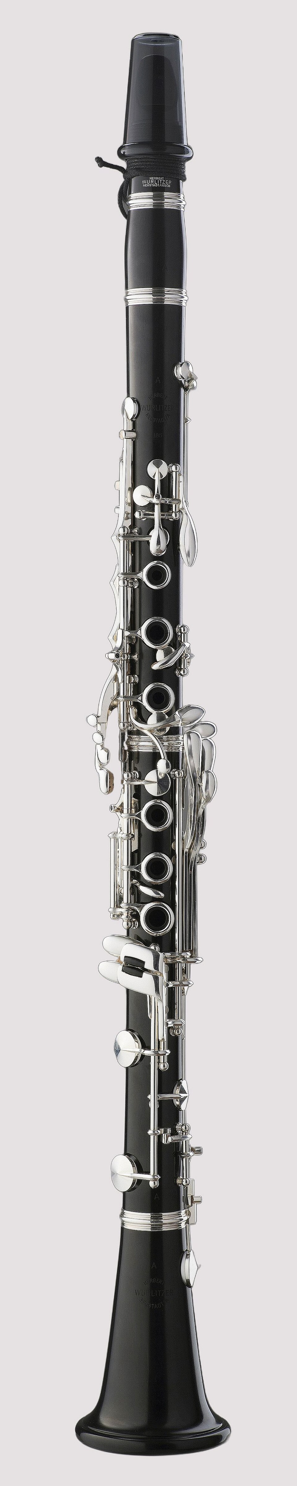 Clarinette Boehm réformée à 19 clés et 7 anneaux, développée vers 1949 par Fritz Wurlitzer.