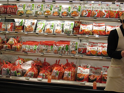 Kimchi fabriqué en vitrine