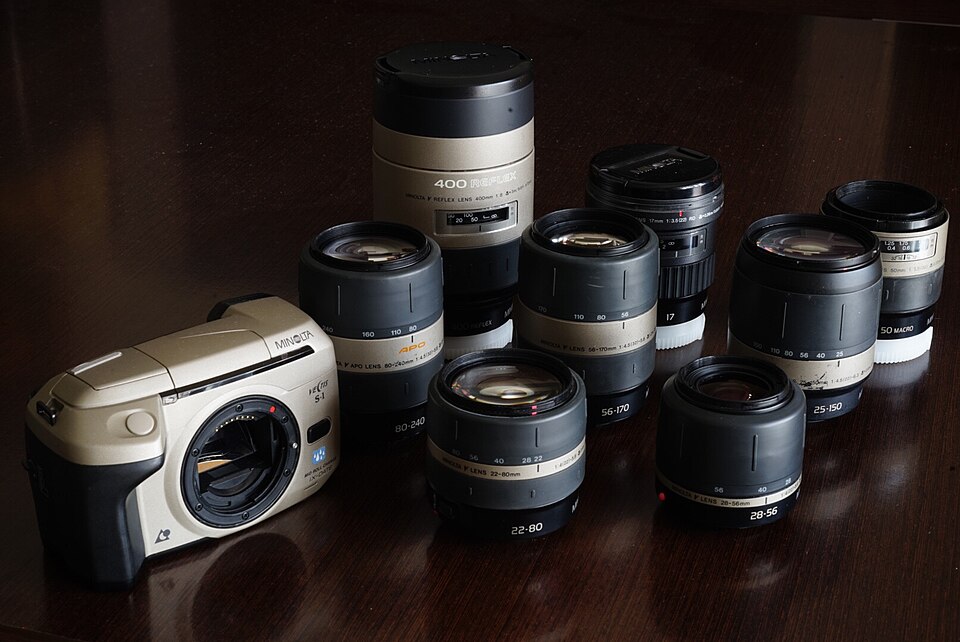 Minolta Vectis S-1 avec gamme complète d'objectifs
