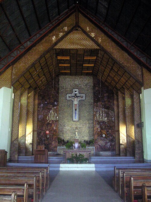 Intérieur de l'église Santo Rosario dans la ville de Sagay